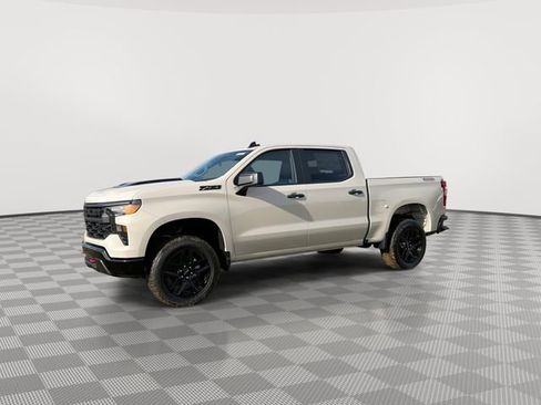 New 2026 Chevrolet Silverado 1500 Custom Trail Boss w/ LPO, Dark Essentials Package image 8