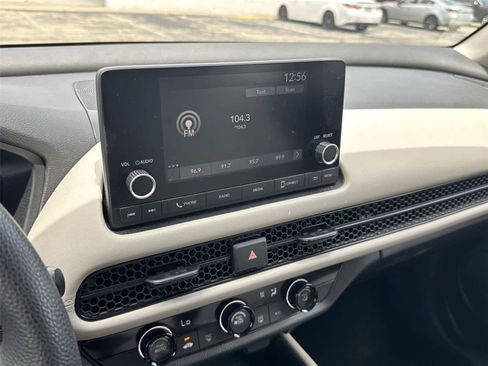 Used 2024 Honda HR-V LX image 23