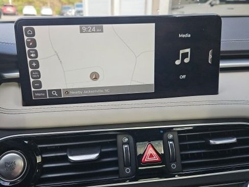 Used 2023 Genesis G70 2.0T w/ Sport Prestige Package image 13