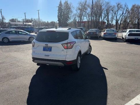 Used 2018 Ford Escape SE w/ SE Sync 3 Package FWD image 13