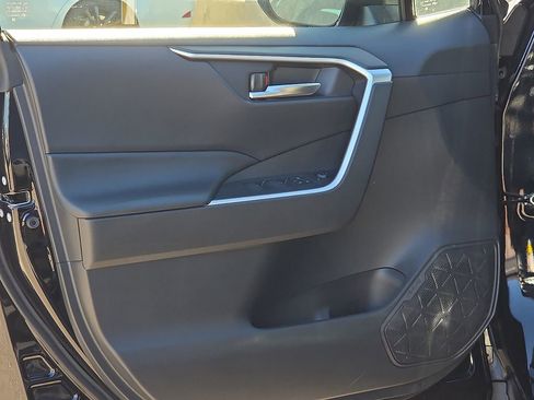 Used 2025 Toyota RAV4 XLE w/ Weather Package AWD/4WD image 16