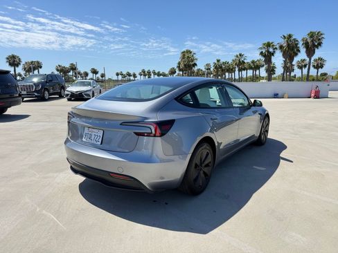 Used 2025 Tesla Model 3 Long Range RWD image 3