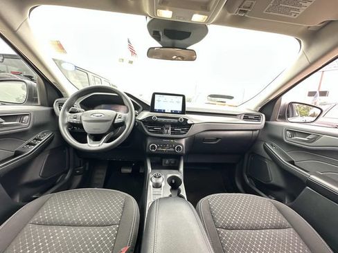 Used 2025 Ford Escape Active AWD/4WD image 13