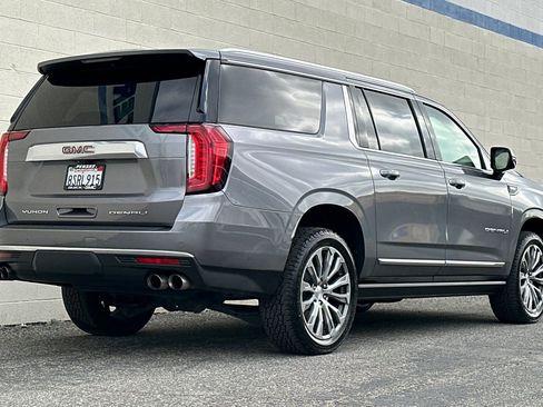 Certified 2021 GMC Yukon XL Denali w/ Denali Premium Package AWD/4WD image 4