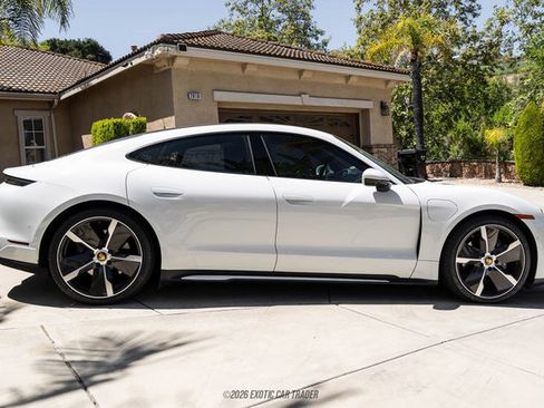 Used 2023 Porsche Taycan RWD image 9
