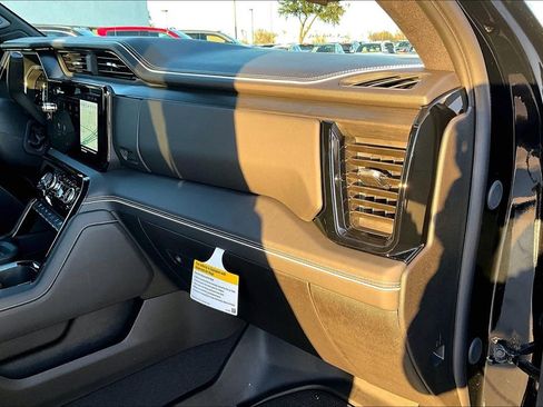 New 2026 GMC Sierra 2500 AT4X image 17