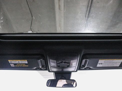 Certified 2018 Toyota RAV4 SE FWD image 14