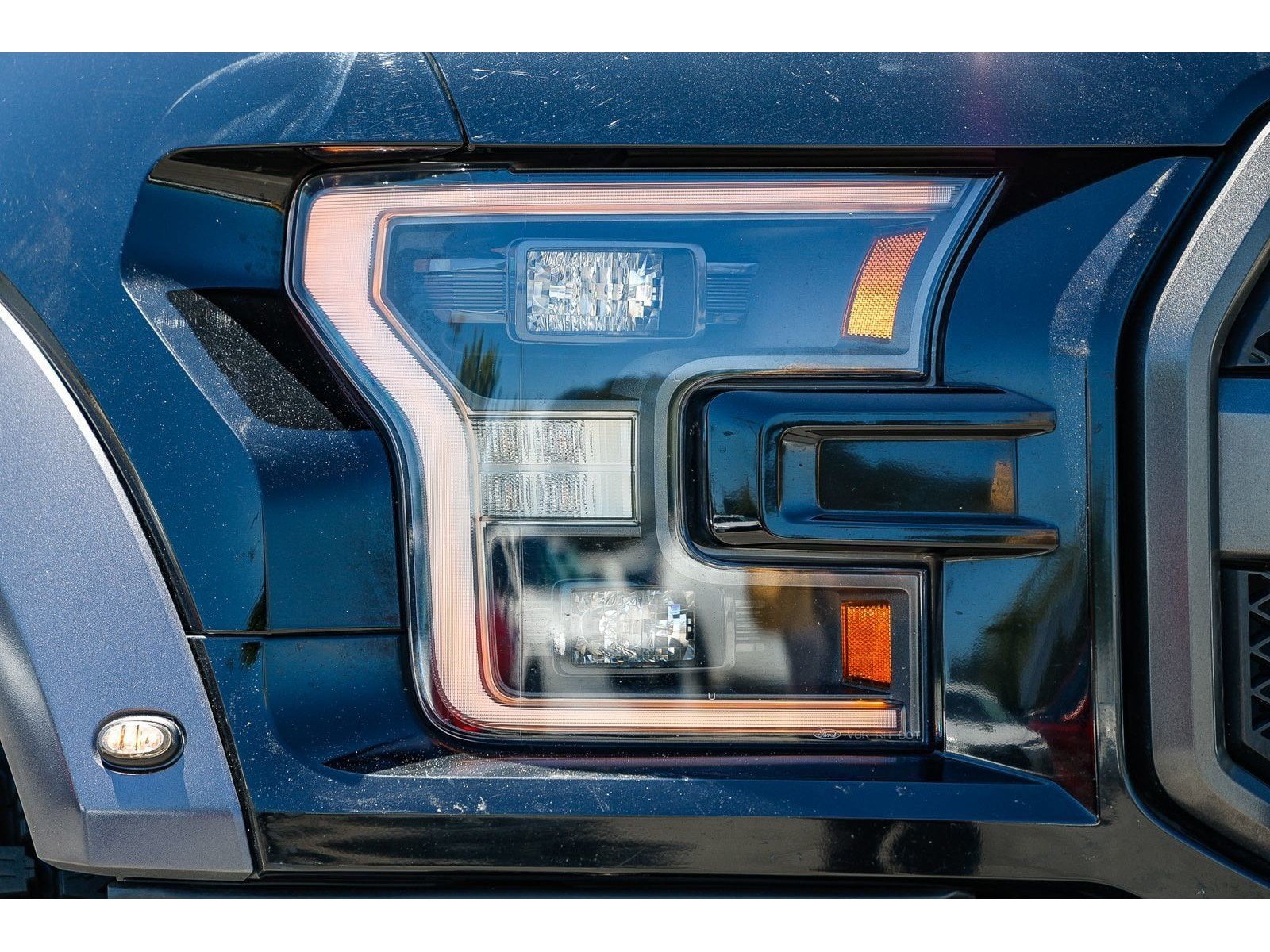 Used 2018 Ford F150 Raptor w/ Equipment Group 802A Luxury AWD/4WD image 8