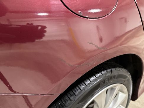 Used 2016 Chrysler 200 S image 33