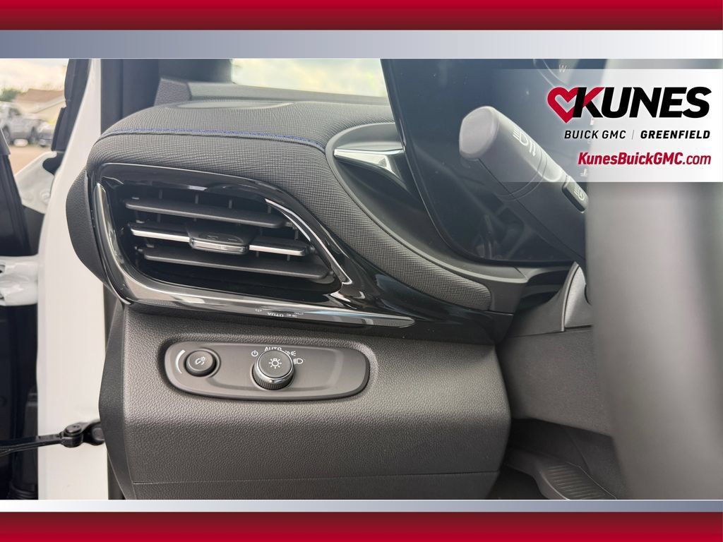 New 2026 Buick Envista Sport Touring w/ Convenience I Package FWD image 16