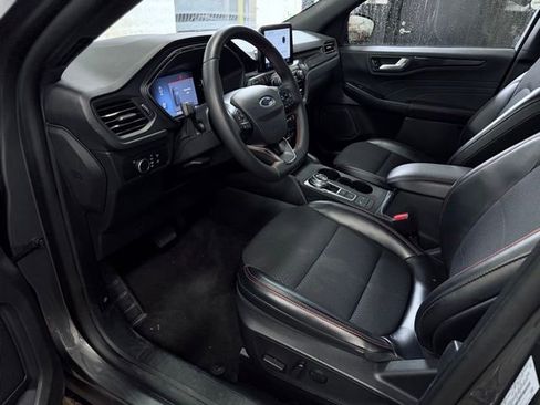 Used 2025 Ford Escape ST-Line AWD/4WD image 16