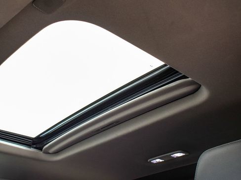 Used 2020 Chevrolet Silverado 1500 LT Trail Boss image 41