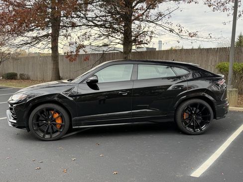 Used 2022 Lamborghini Urus image 4