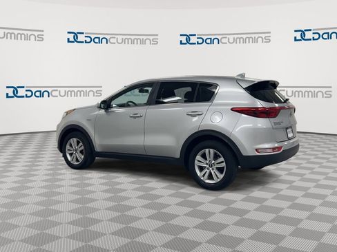 Used 2017 Kia Sportage LX image 6