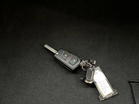 Used 2025 Toyota RAV4 LE image 22