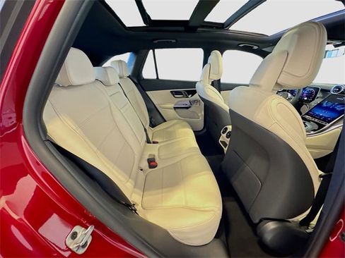 Certified 2025 Mercedes-Benz GLC 300 4MATIC image 29