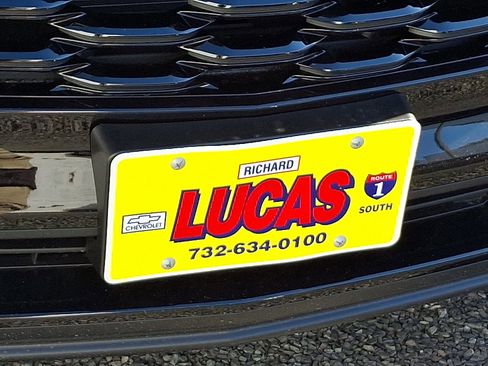 New 2026 Chevrolet Trax RS w/ Sunroof Package image 4