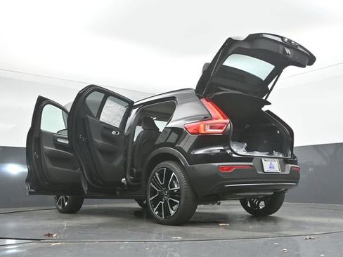 New 2026 Volvo XC40 B5 Ultra w/ Protection Package Premier image 55