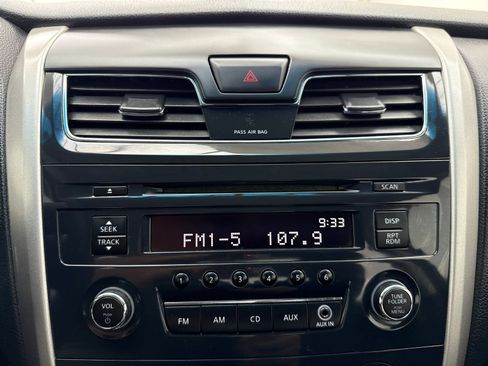 Used 2014 Nissan Altima 2.5 S FWD image 25