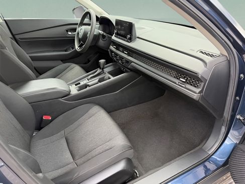 Used 2024 Honda Accord EX image 26