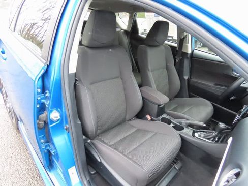 Used 2017 Toyota Corolla iM image 16