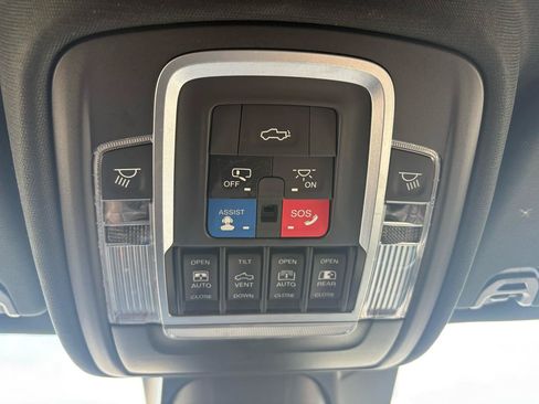 Used 2019 RAM 1500 Limited AWD/4WD image 46