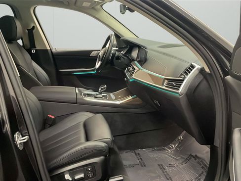 Used 2020 BMW X7 xDrive40i w/ Parking Assistance Package AWD/4WD image 14