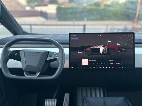 Used 2024 Tesla Cybertruck Cyberbeast AWD/4WD image 15