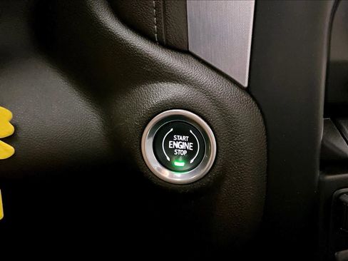 Used 2020 GMC Sierra 1500 SLT image 31