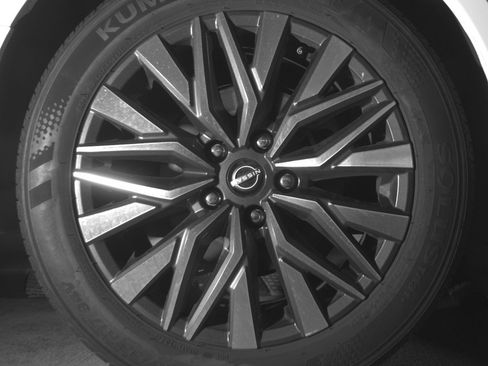 Used 2025 Nissan Altima 2.5 SV FWD image 15