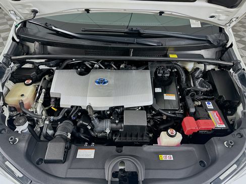 Used 2018 Toyota Prius Two w/ Prius Two Safety Plus Package FWD image 31