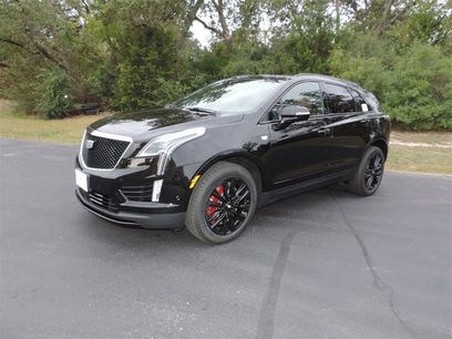 New 2026 Cadillac XT5 Sportv w/ LPO, Onyx Lite Package