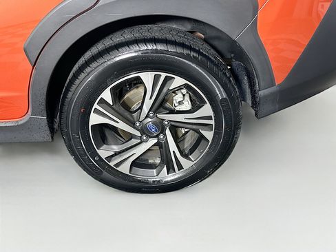 Used 2025 Subaru Crosstrek 2.0i Premium image 11