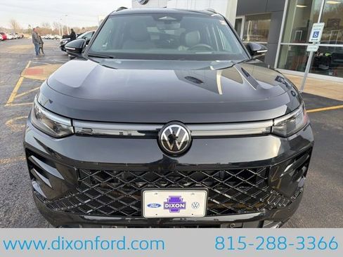 New 2026 Volkswagen Tiguan SE R-Line AWD/4WD image 2