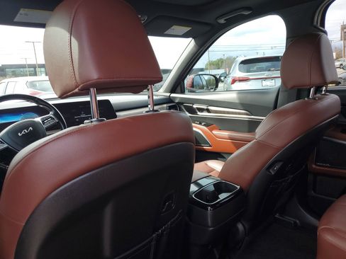Used 2024 Kia Telluride SX image 13
