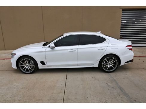 Used 2026 Genesis G70 2.5T image 5
