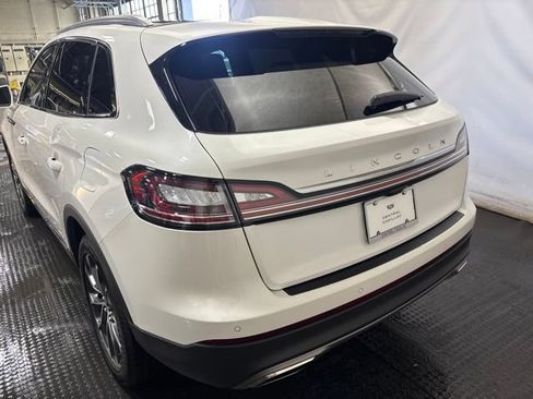 Used 2021 Lincoln Nautilus Reserve AWD/4WD image 3