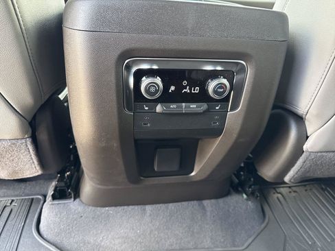 New 2026 GMC Yukon Elevation RWD image 36