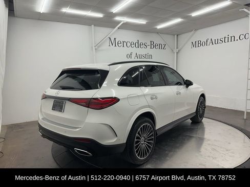 Certified 2025 Mercedes-Benz GLC 300 image 8