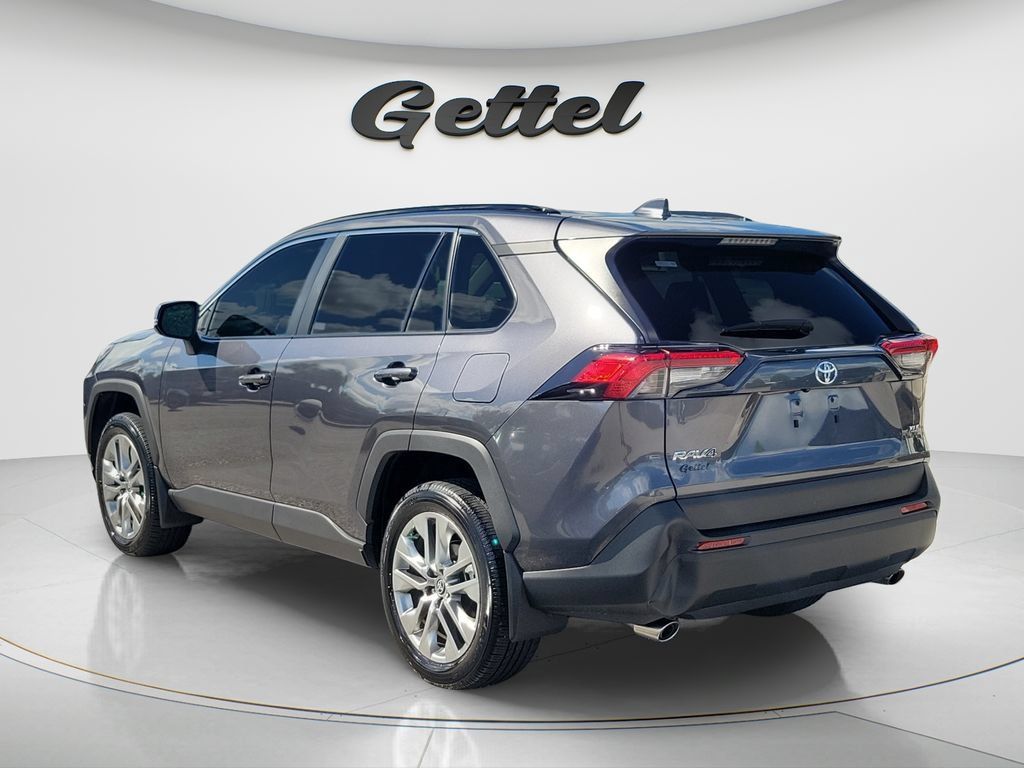 Used 2024 Toyota RAV4 XLE Premium FWD image 7