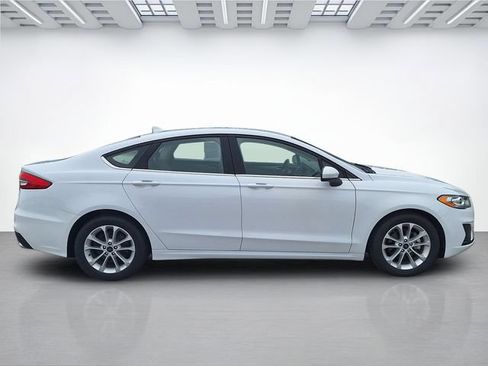 Used 2020 Ford Fusion SE w/ Fleet SE Value Package FWD image 3
