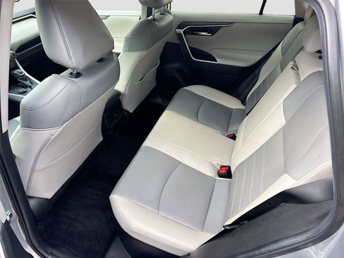 Used 2021 Toyota RAV4 XLE Premium AWD/4WD image 25