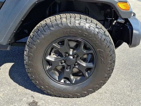 Certified 2022 Jeep Wrangler Unlimited Willys image 11