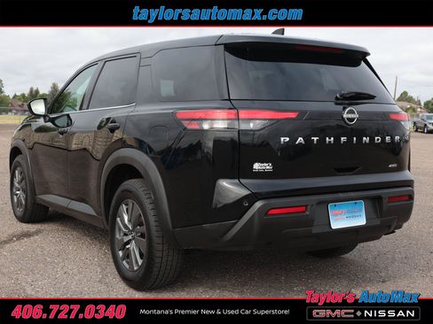 Used 2024 Nissan Pathfinder S AWD/4WD image 39
