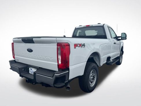 New 2026 Ford F250 XL w/ FX4 Off-Road Package image 33