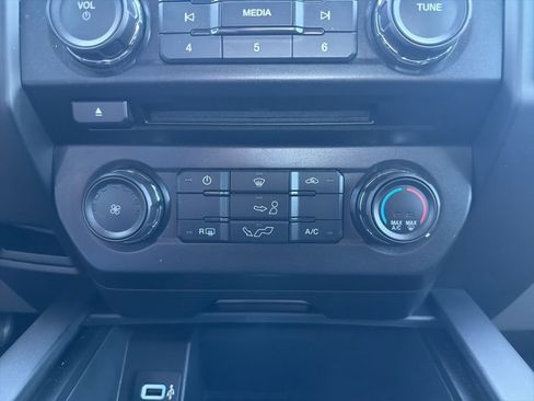 Used 2018 Ford F150 XL w/ Equipment Group 101A Mid RWD image 31