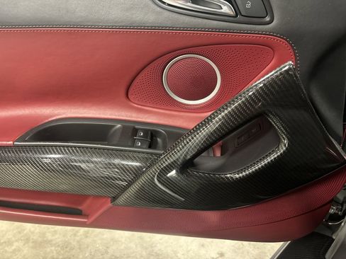 Used 2011 Audi R8 V10 image 61