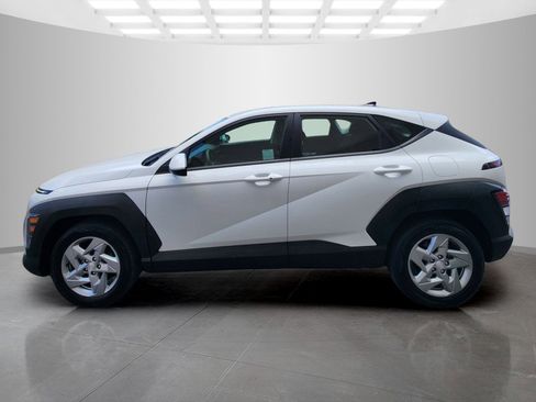 Certified 2024 Hyundai Kona SE FWD image 4