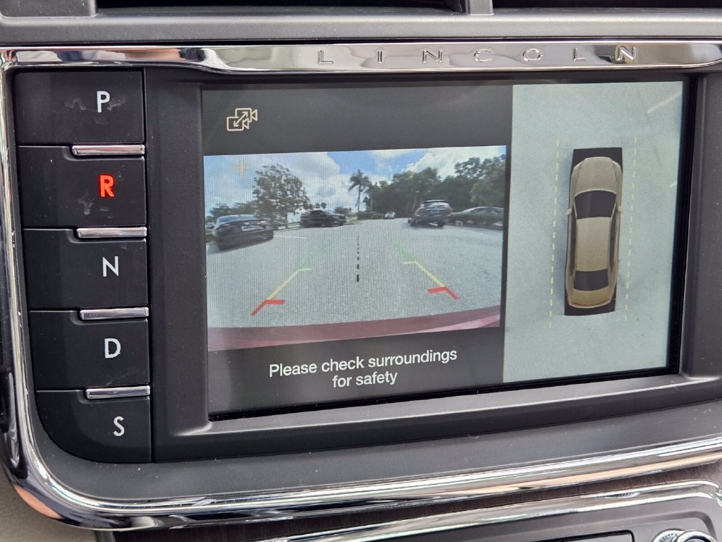 Used 2018 Lincoln Continental Reserve FWD image 24