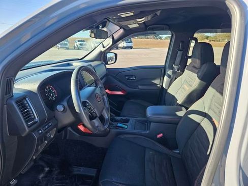 Used 2024 Nissan Frontier Pro-X w/ Pro Convenience Package image 9
